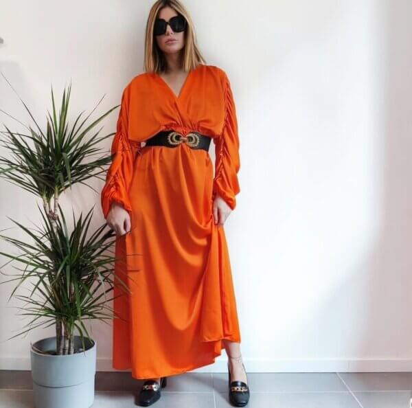 meraki online shop abito lungo indossato arancione